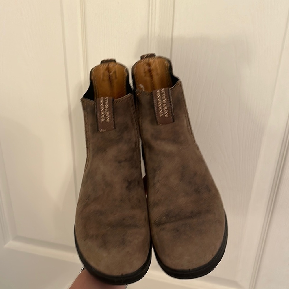 Blundstone Brown and Black Chelsea Boots with Elastic Panels - Picture 4 of 4